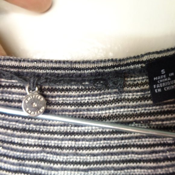 Knitted & Knotted Sleeveless V-Neck Mid Length Wool Blend Fit Flare Flowy Dress - Picture 9 of 9